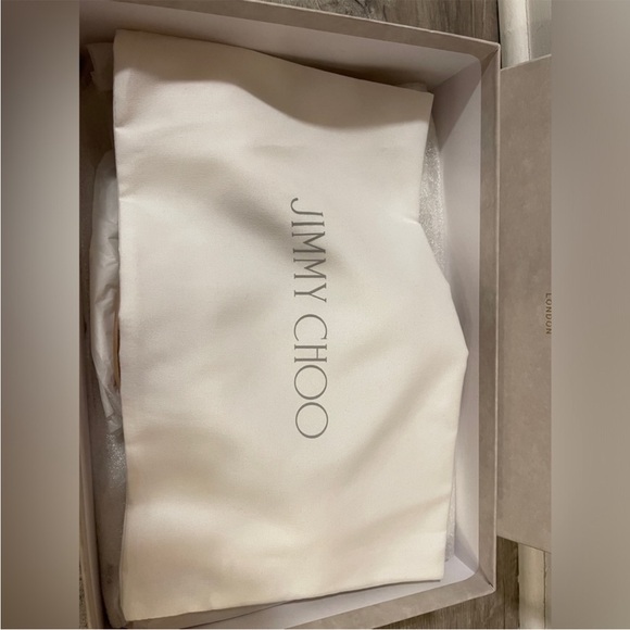 Jimmy Choo nude heels. - Picture 5 of 9